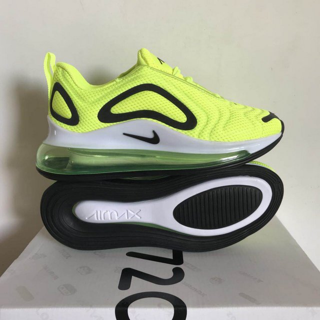 Nike AIR MAX 720-18